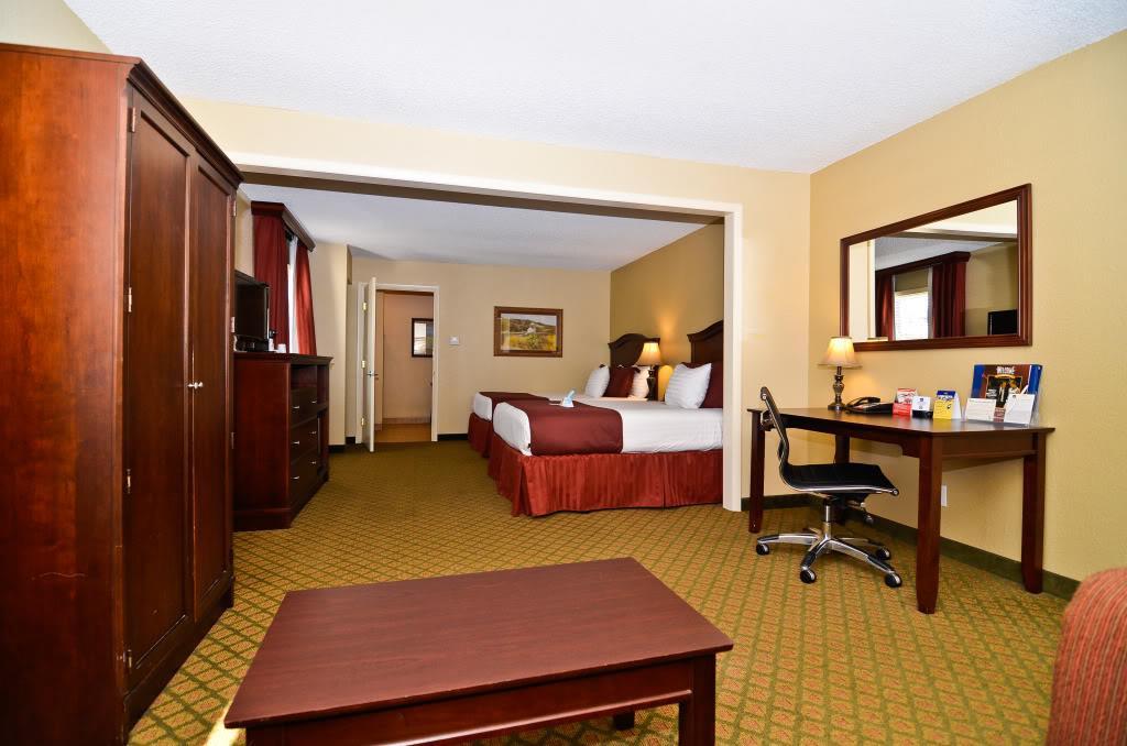 Best Western Coach House Springfield Oda fotoğraf